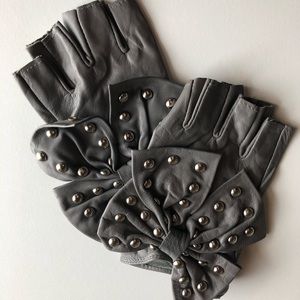 Fingerless Gloves with Riveted Bow Detail